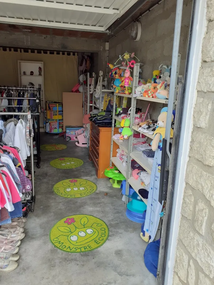 Recyclerie Entraide Saintaise...de la naissance au jeune adulte...tout pour les loulous