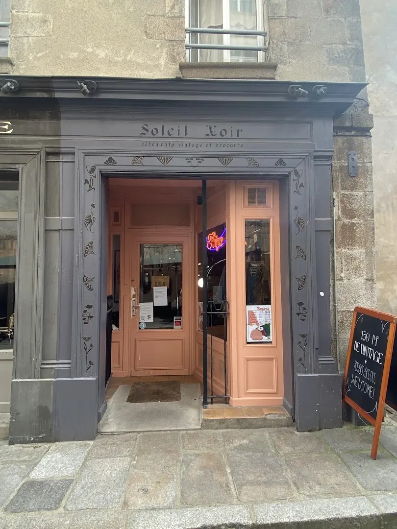 Soleil Noir