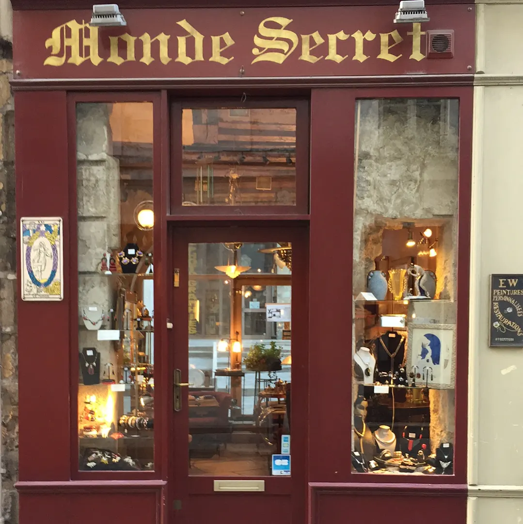 Monde Secret