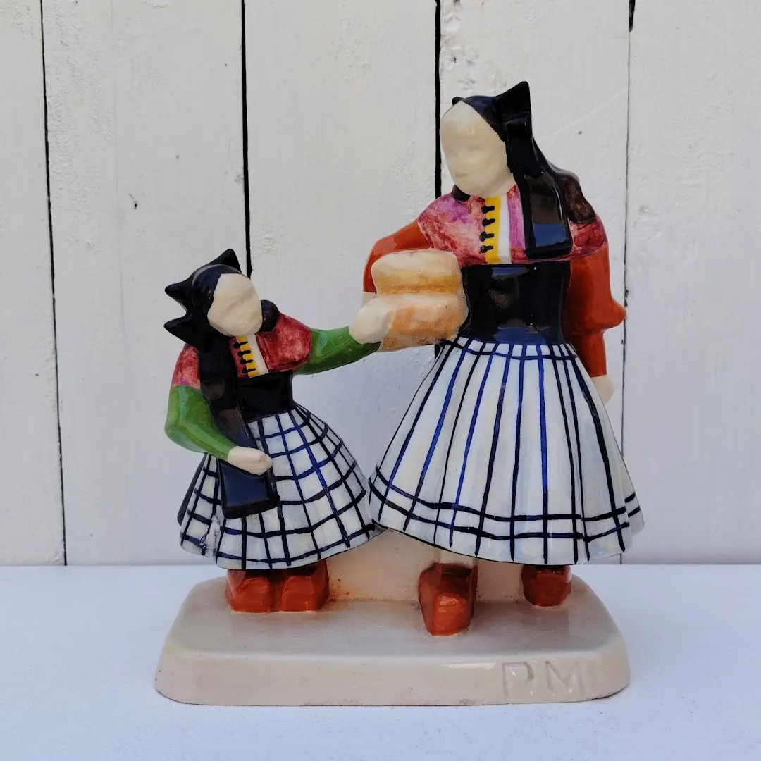 Acolytes antique