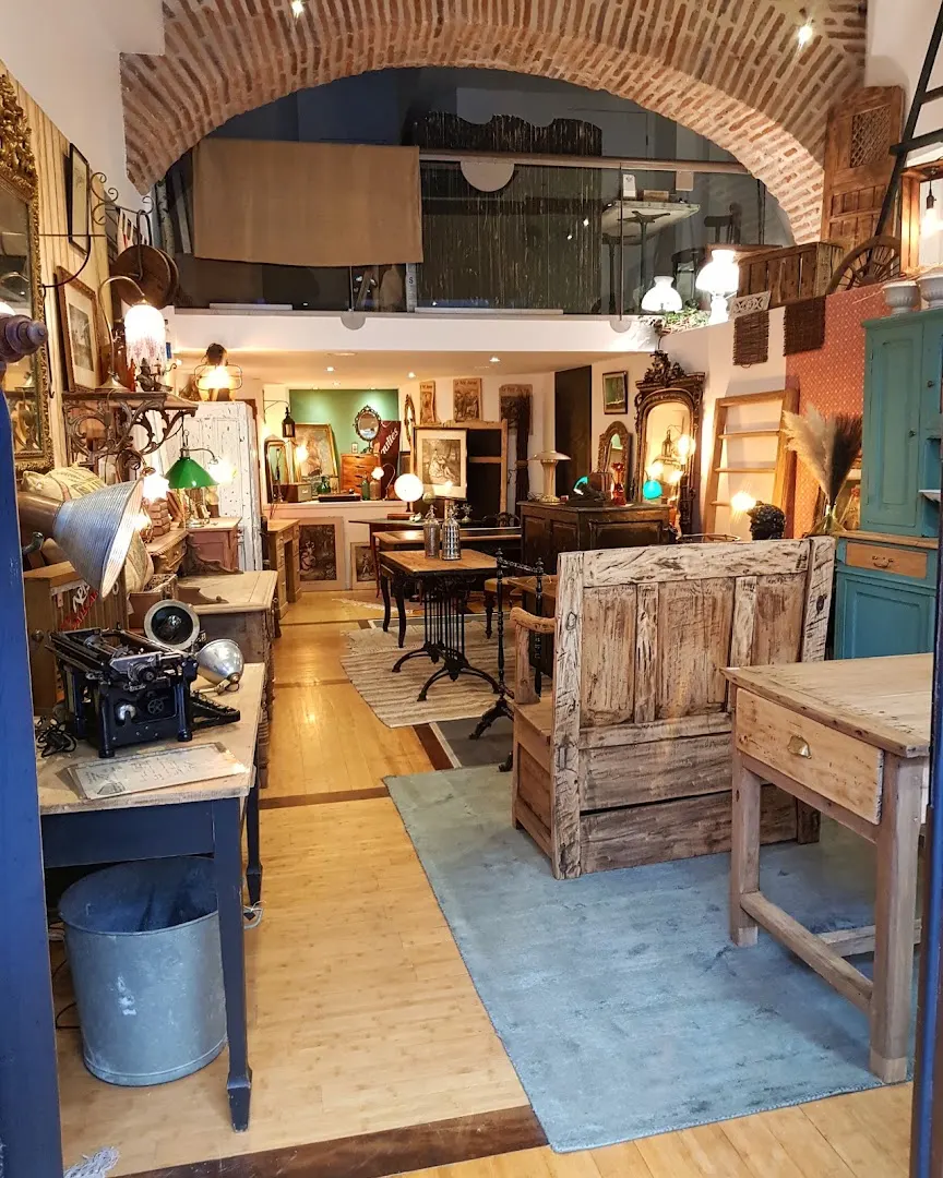 Le comptoir du brocanteur