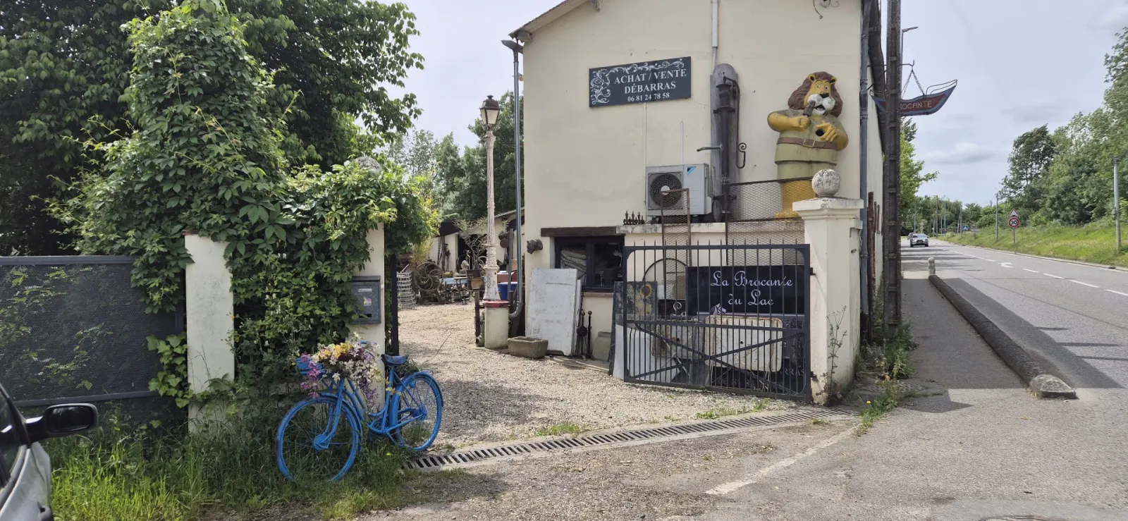 BROCANTE DU LAC