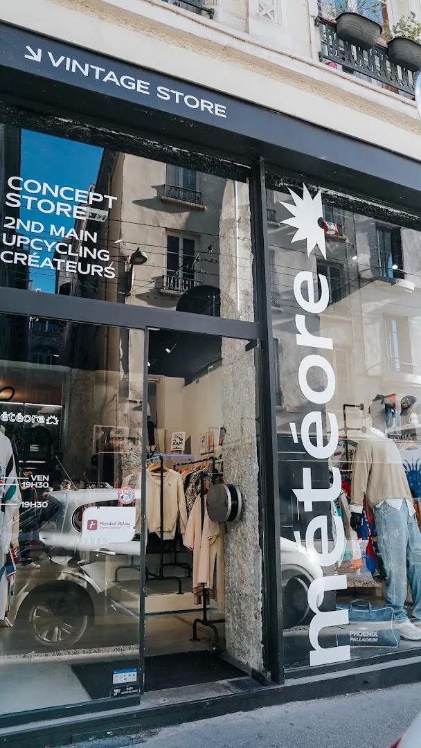 Meteore Vintage . Concept store