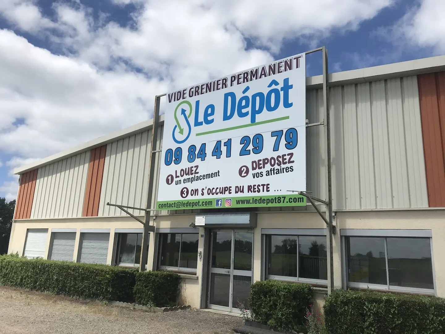 Le Depot