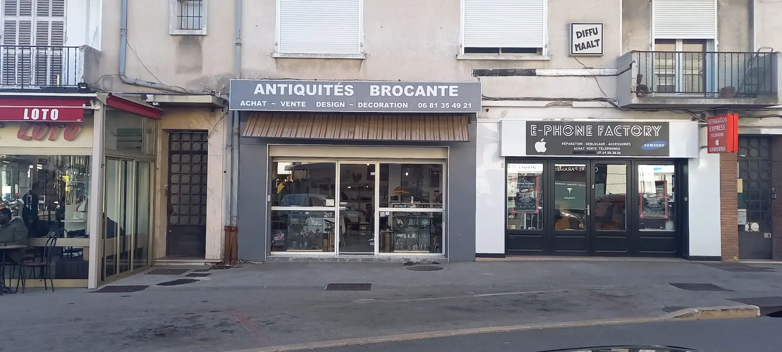 LA BONNE ADRESSE BROCANTE