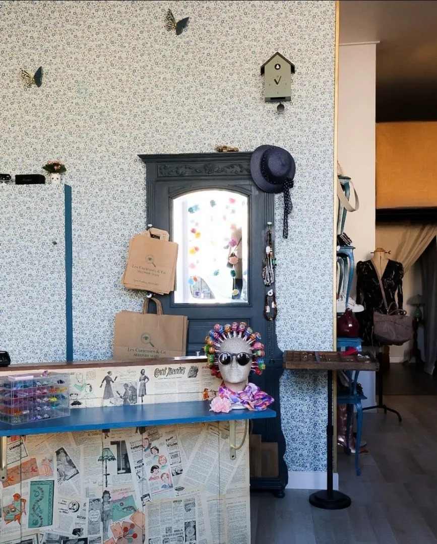 Les Curieuses & Co