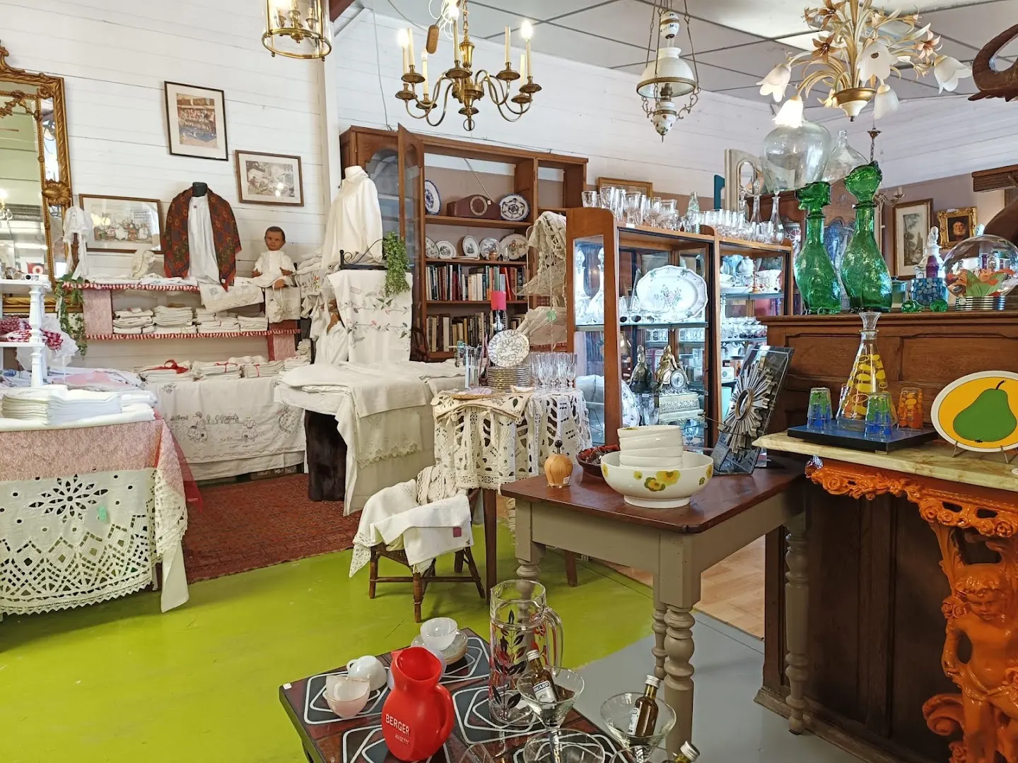 La Charrette Bleue - Belle brocante et antiquités