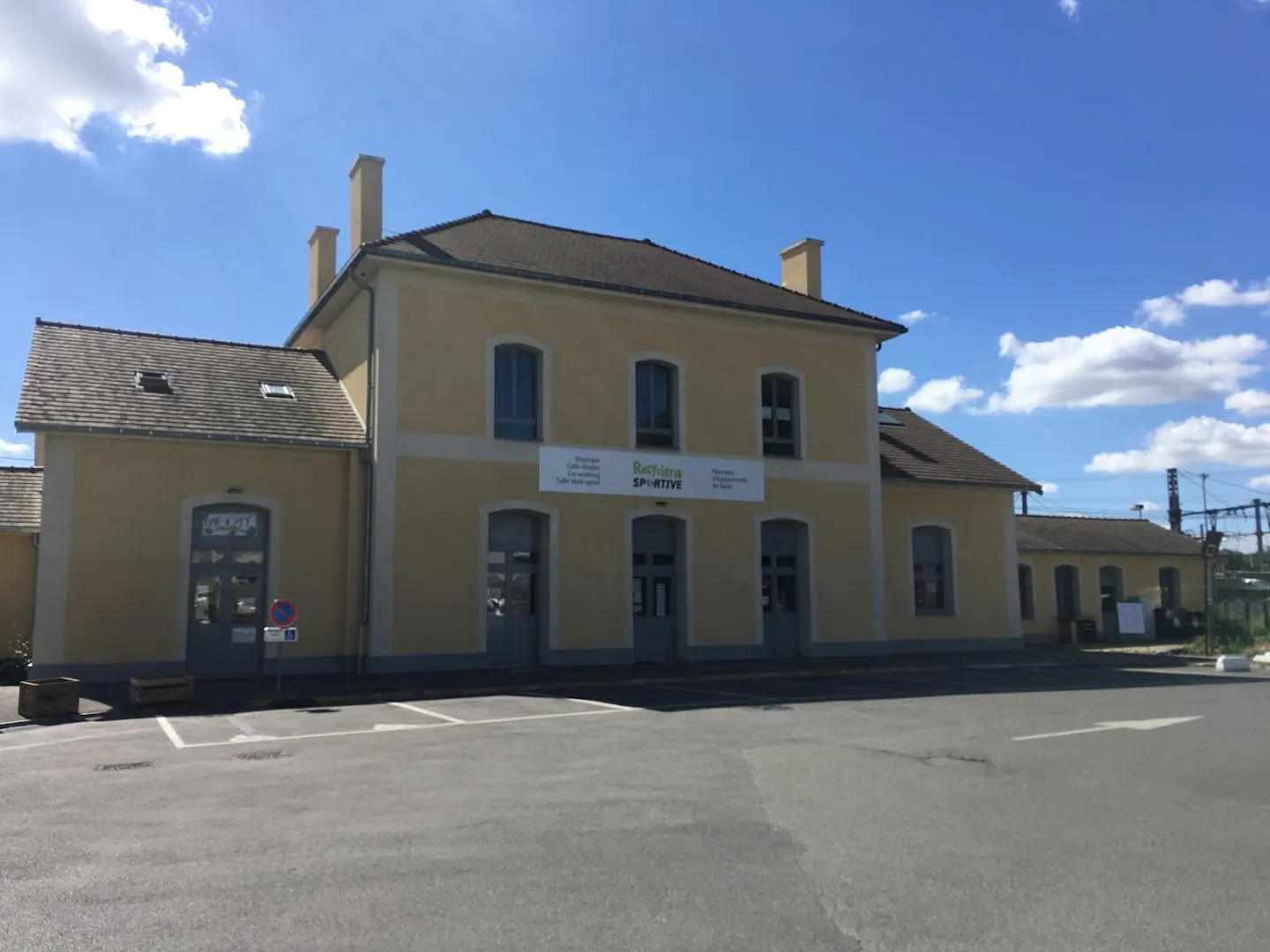 Recyclerie Sportive Massy Palaiseau - Boutique de seconde main et atelier co-reparation velos