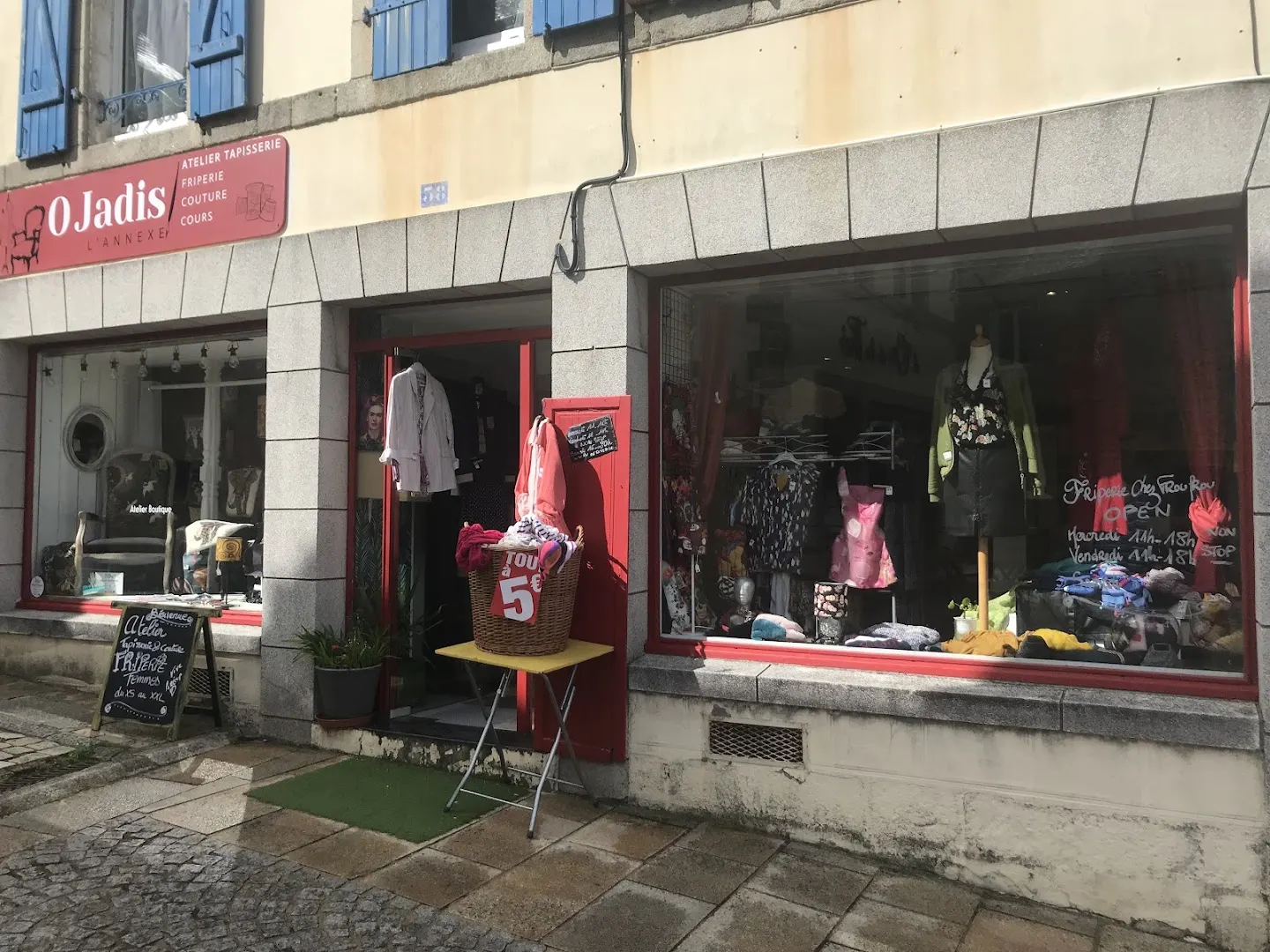 Friperie Femme chez Froufrou