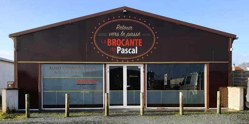 Retour vers le passe - La brocante de Pascal