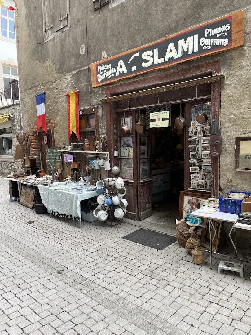La Peau De Lapin