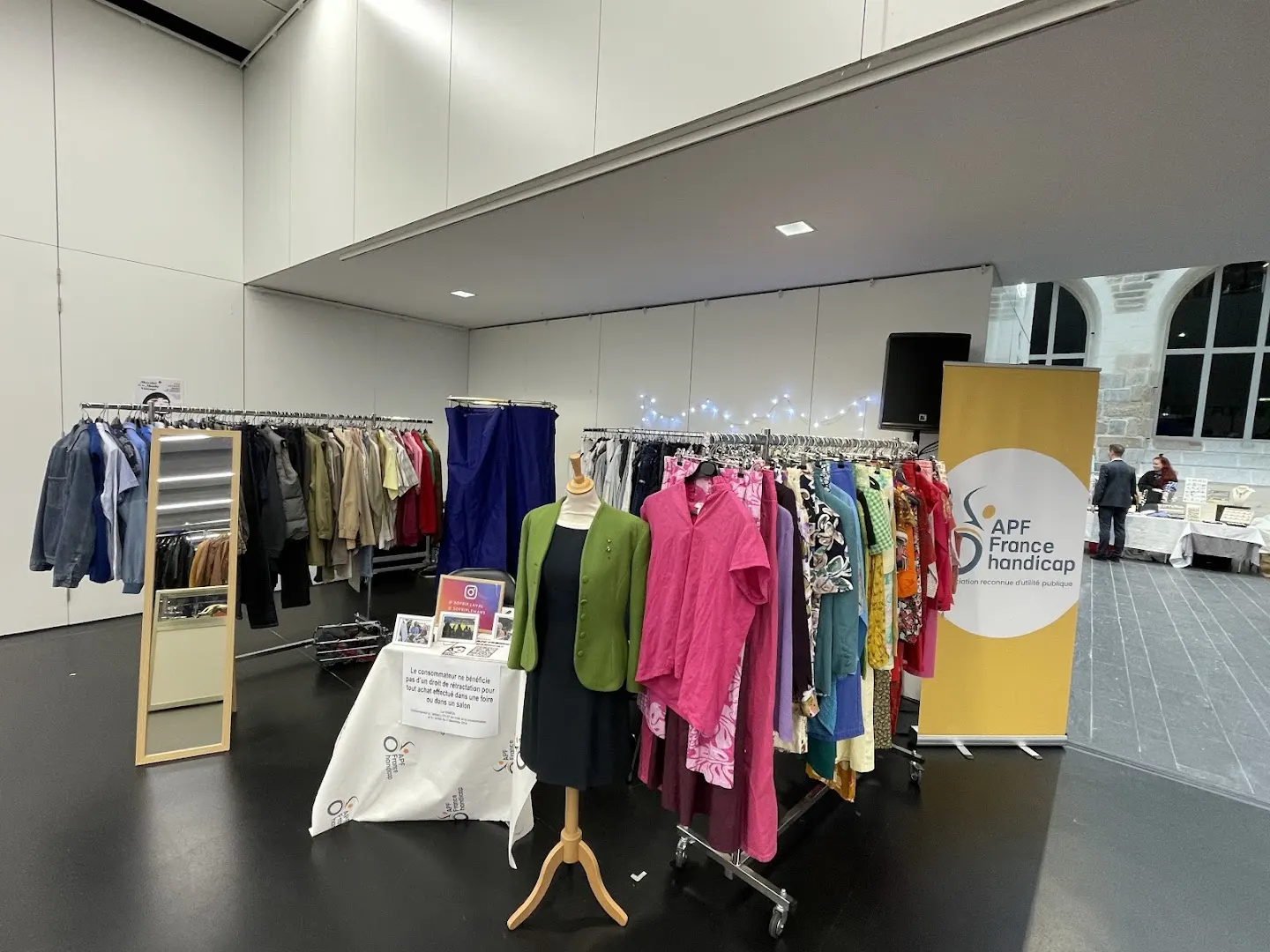 So' Frip - Friperie solidaire - L'ensemble des benefices sont reverses a APF France Handicap.