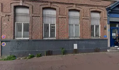 L'ESUSTERIE