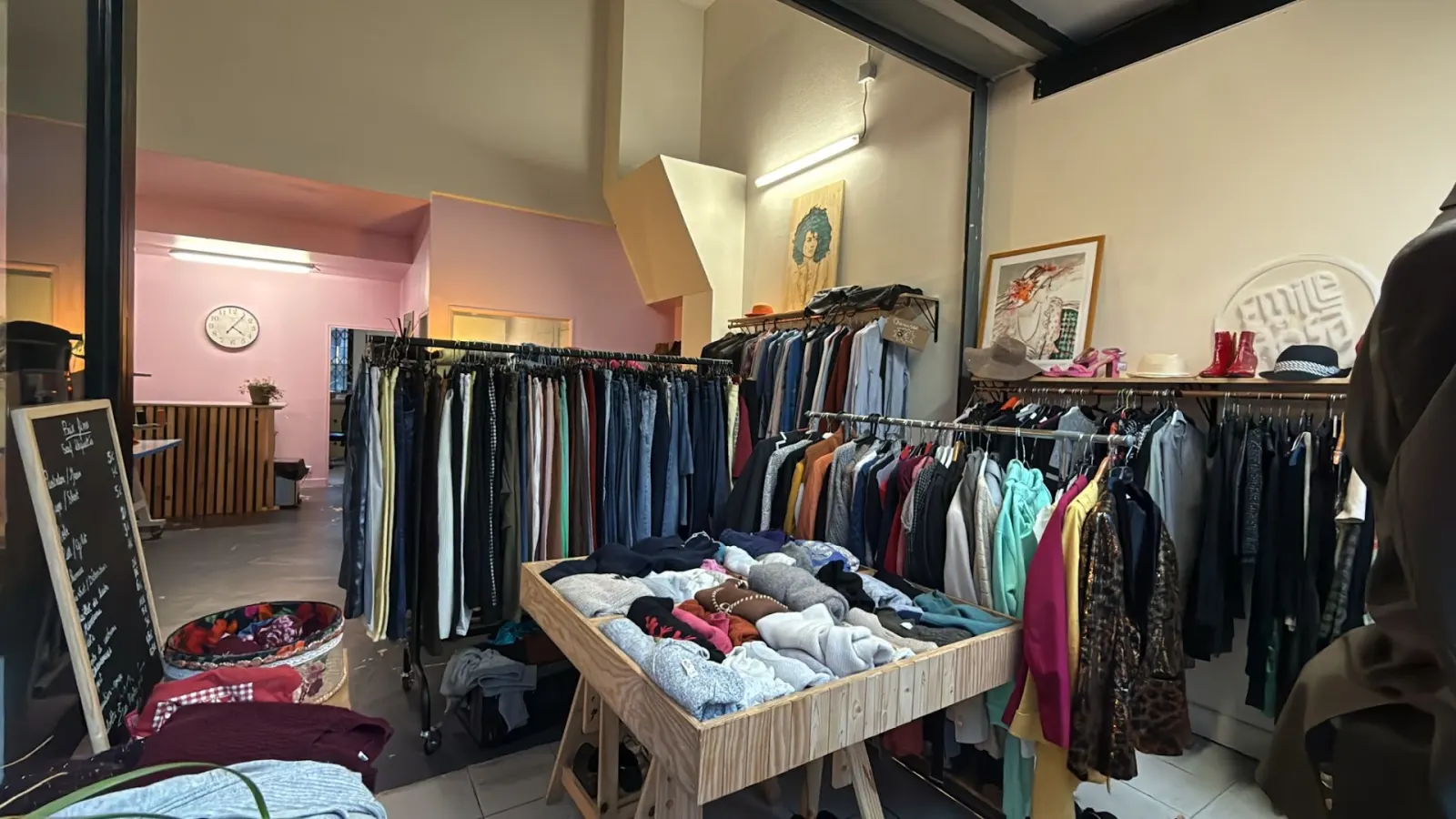 Emile et Rosa - Relais colis - Retouches - Friperie