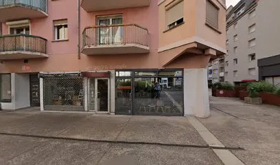 Au Petit Bonheur