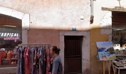Antiques et Puces