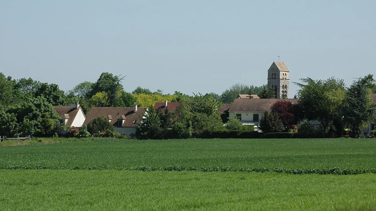 Vue de Fontenay-le-Vicomte