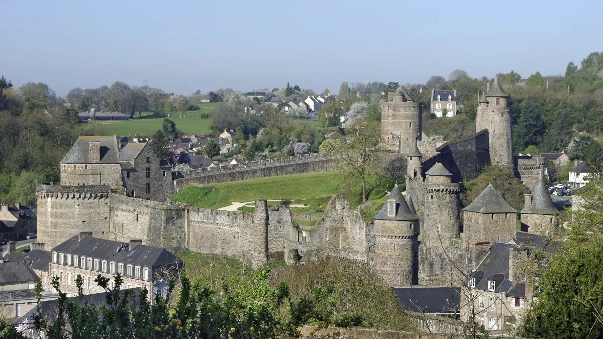 Vue de Fougeres