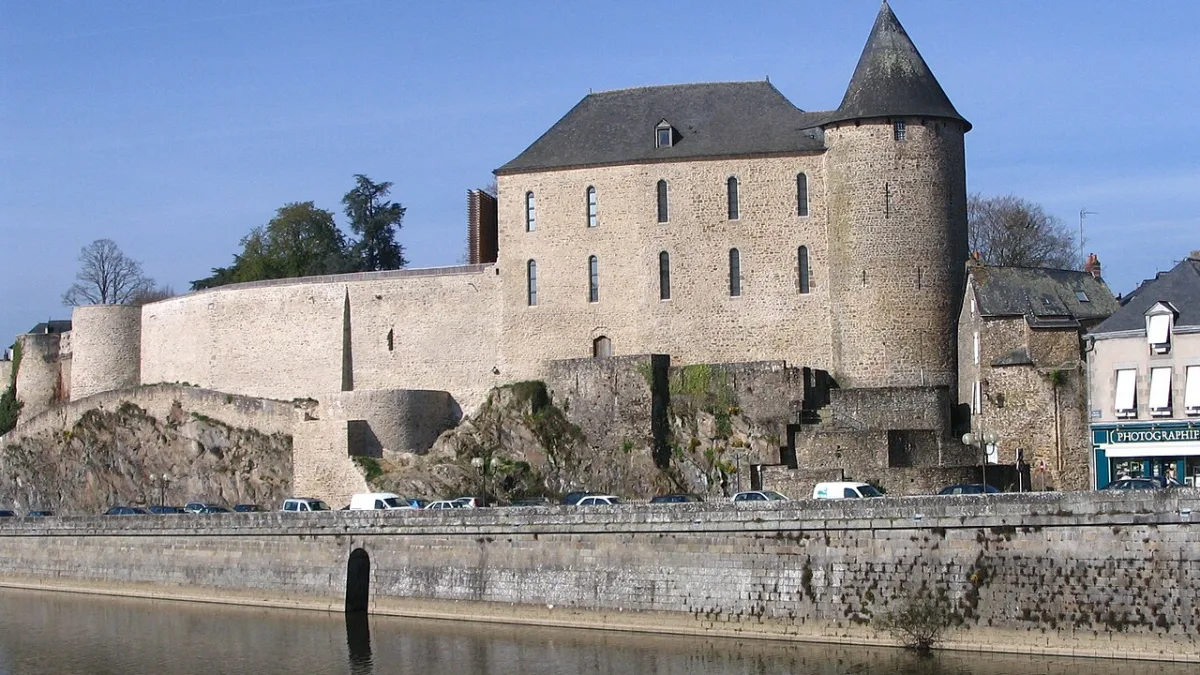 Vue de Mayenne