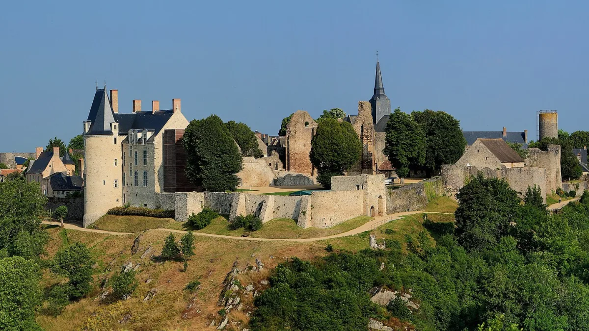Vue de Sainte-Suzanne-et-Chammes