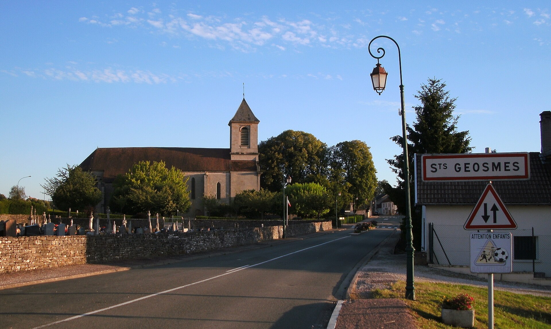 Vue de Saints-Geosmes