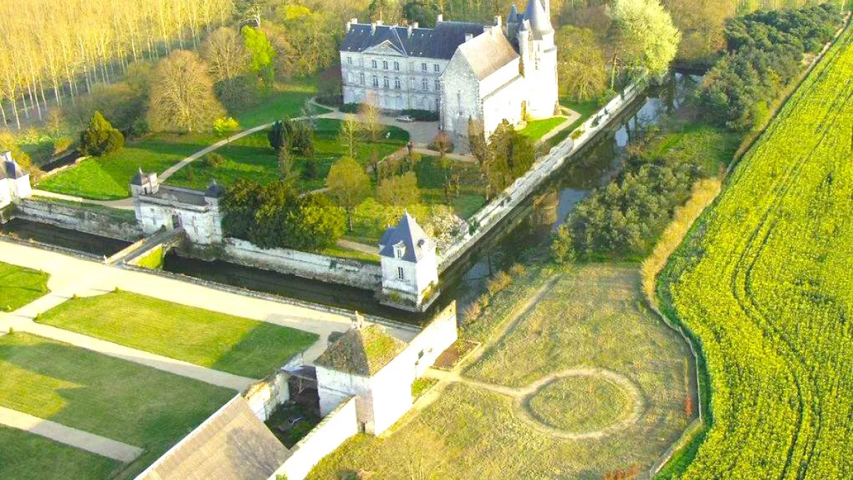 Vue de Scorbe-Clairvaux