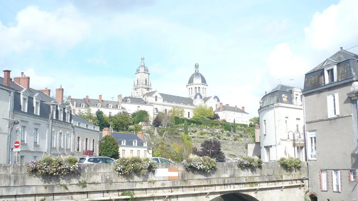 Vue de Segre-en-Anjou Bleu