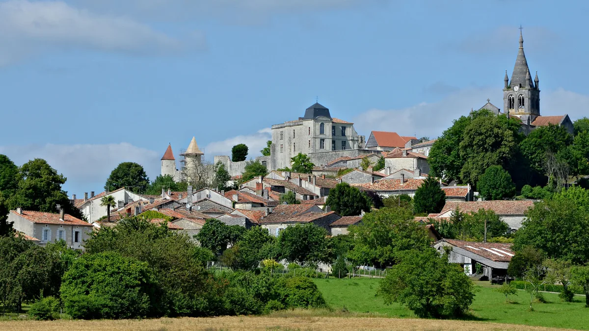 Vue de Villebois-Lavalette